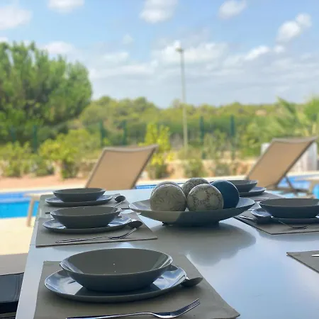 Modern 4 Bed With Pool At Colinas Lc1 Villa