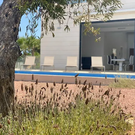 Modern 4 Bed With Pool At Colinas Lc1