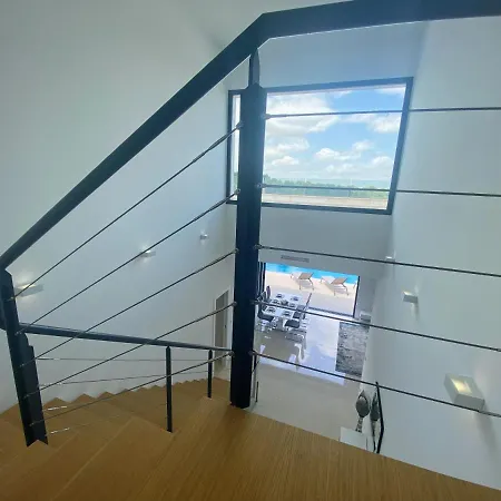 Modern 4 Bed With Pool At Colinas Lc1